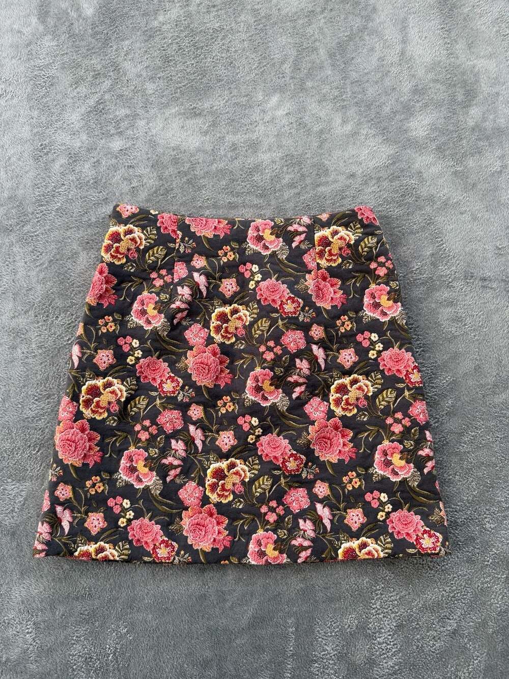 Loft Floral Tapestry Mini Skirt Size 2 Gray Pink Jacquard Floral